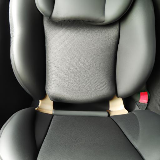 Ghế ngồi ô tô cho bé sơ sinh chất liệu bền đẹp và sử dụng lâu dài